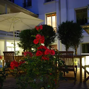 Hotel Alhambra, París
